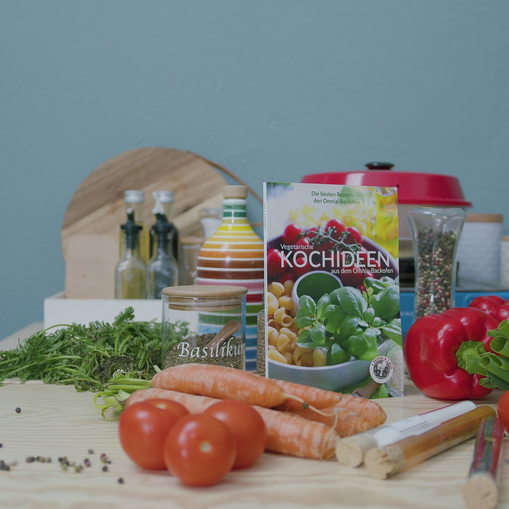 Produktvideo Omnia Kochbuch „Vegetarische Rezepte aus dem Omnia-Backofen" von 4R1K